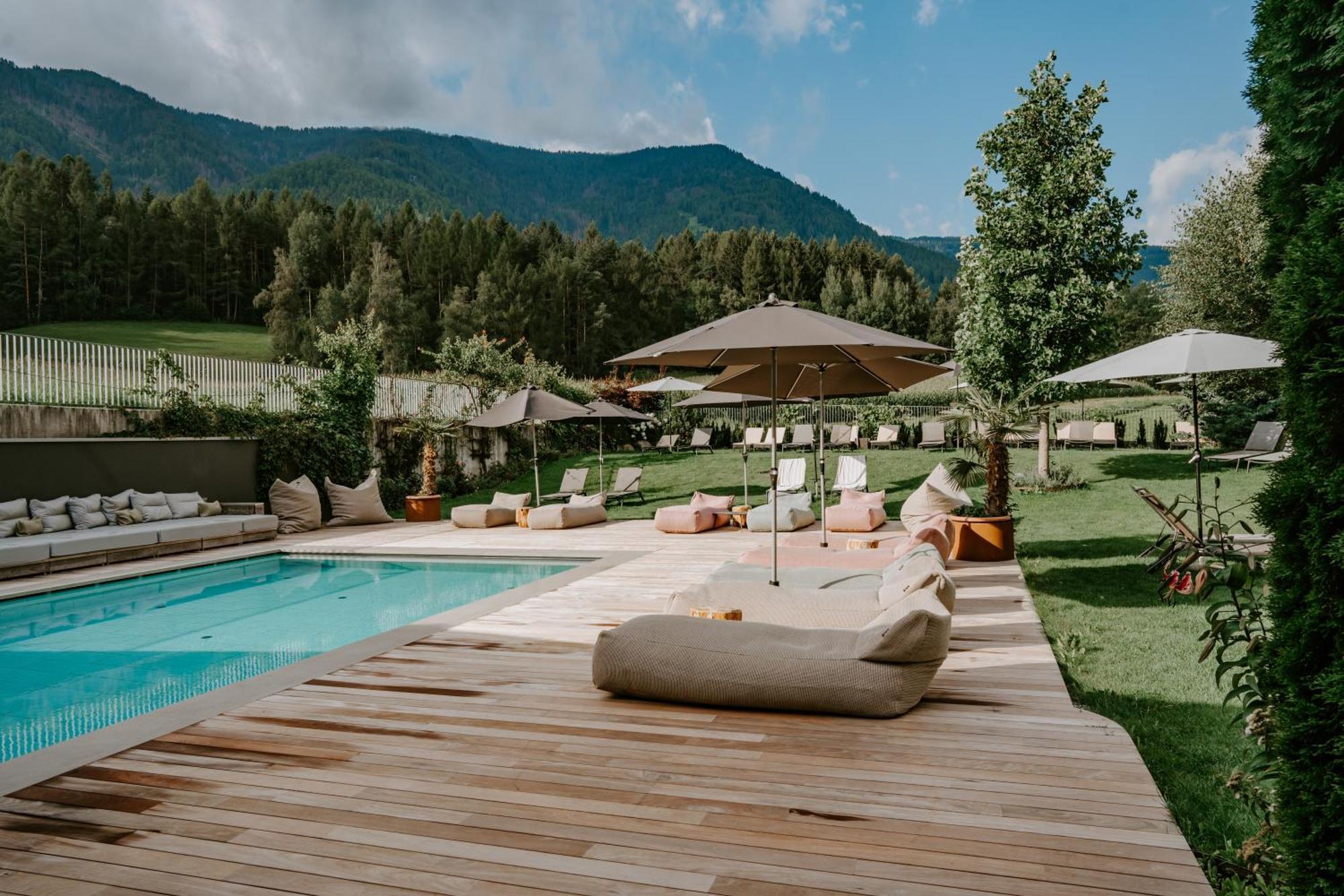 Hotel Petrus Брунико Экстерьер фото